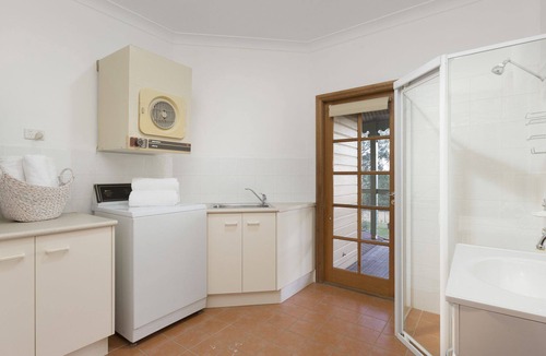 North Rothbury House | Wine Country Lodge - large country home