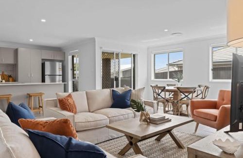Cessnock House | Wine Down 700m walk to Cessnock CBD
