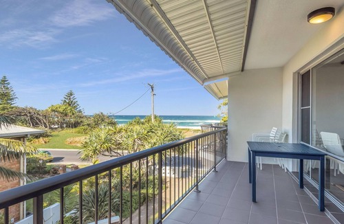 North Creek Apartment | Wintersview 2 - Beachfront Apartment with Rooftop Pool