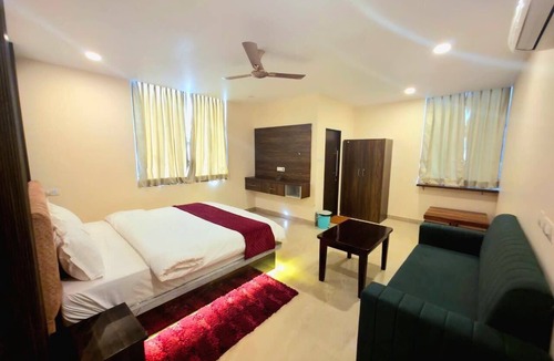 Jaipur Hotel | Wishotel Premier Maple Leaf