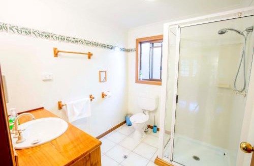 Wyberba Ski Chalet | Wisteria Cottage
