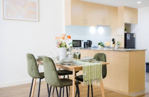 Wolli Creek Apartment | Wolli Creek central 2B&fully equipped
