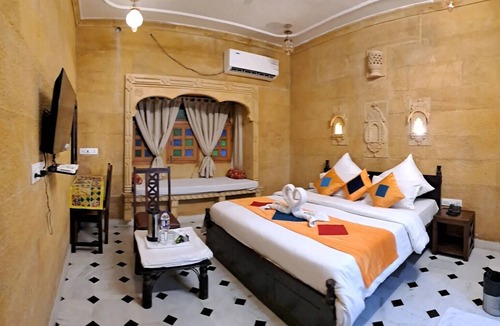 Amar Sagar Pol Hotel | Wonbin Safari Hotel