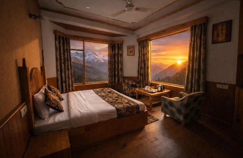 Manali House | Woods Villa Cottages Manali - 1,2,3,4 Bedrooms Luxury Cottages & Villa Available in Manali with Scenic Mountain View, Manali
