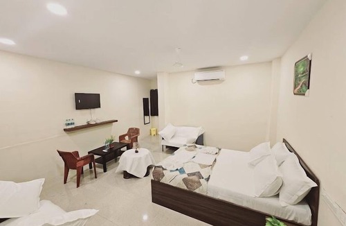 Fish Market Hotel | YADUKUL HOTEL
