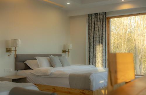 Leh Hotel | Yarab Tso