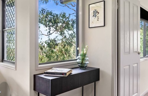 Ravensbourne House | Yume House - Stylish Country Escape 2 Bedrooms
