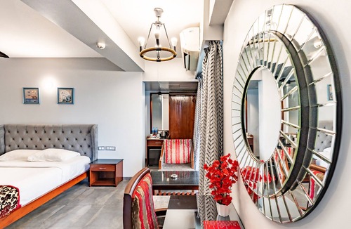 Candolim Hotel | Zense Resort