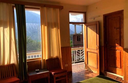 Old Manali Hotel | Zesto Stay
