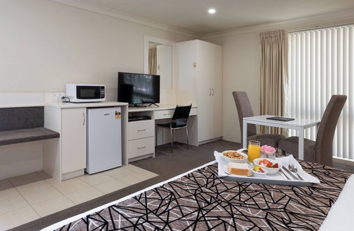 Vale Of Clwydd Hotel | Zig Zag Motel