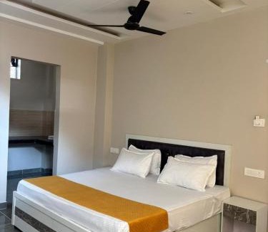 Bhagsu Nag Hostel | ZuZu Hostels Mcleodganj