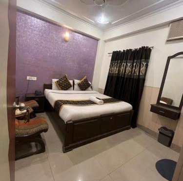 द्वारकानाथ hotel