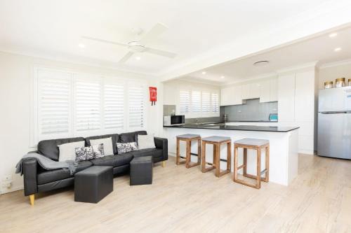 13 Cavill Avenue