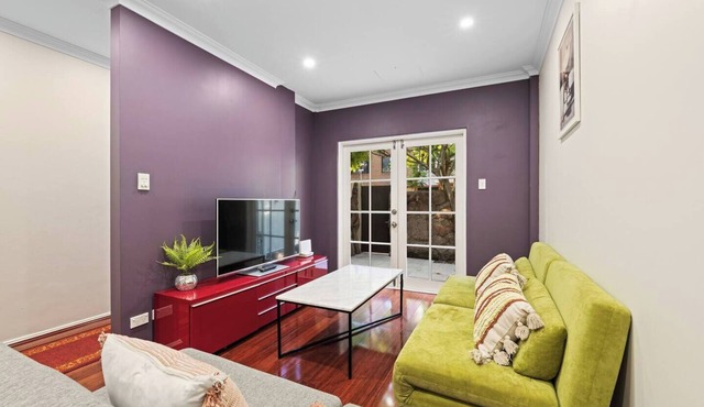 2BR House near Fish Market, Darling Harbour & ICC