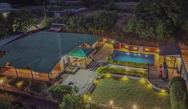 4-bedroom villa in Metgutad Mahabaleshwar with private huge swimming pool