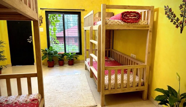 Aapa's Backpackers Coastel in Malvan