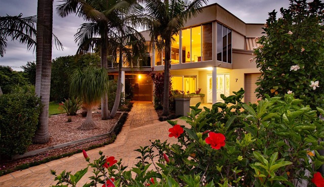 Absolute lake frontage property located in the heart of beautiful Mallacoota. in Mallacoota