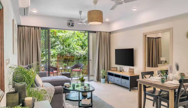 Aeris by Dia Hotels & Homes Cozy 1 bedroom apartment in Candolim with WiFi, AC