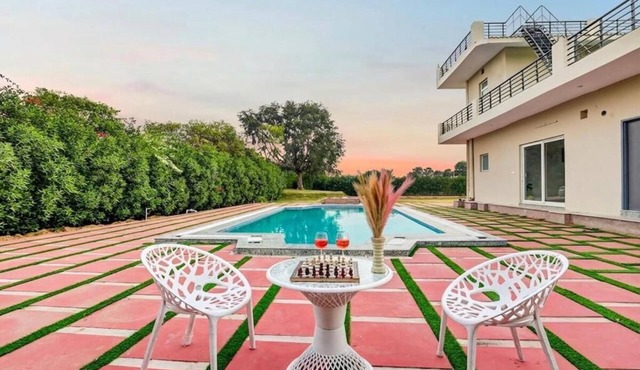 Alaya Stays Lustra Farms With Pvt Pool