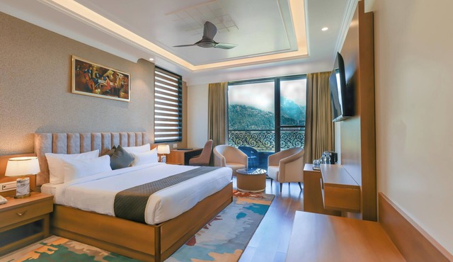 Alivaa Hotel, McLeodganj With Best Dhauladhar View & Infinity Pool Sky Garden