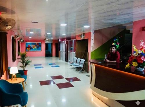 Alkapuri Guest House