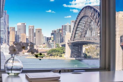 Altus Harbour Bridge Apartments