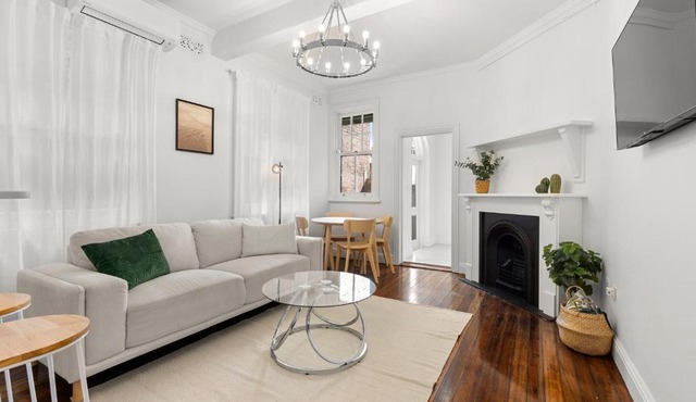 Amazing 2BR Apartment Near Barangaroo