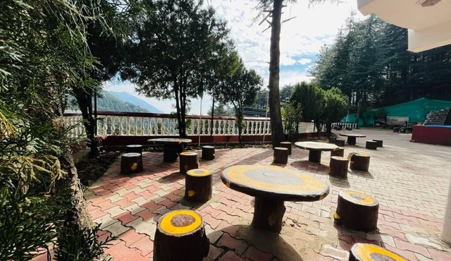Anupam Resort By DLS Hotels