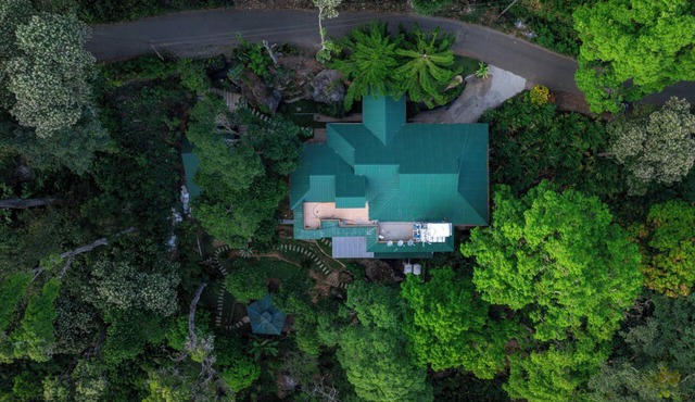 Aroma Hills Resort