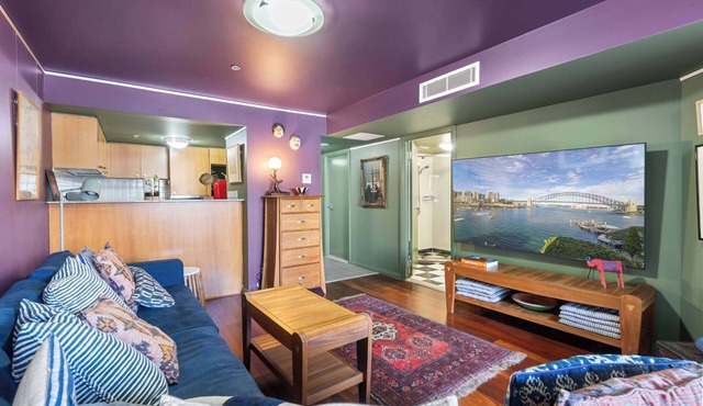 Artsy Boho Den in Iconic Fingerwharf, Woolloomoolo