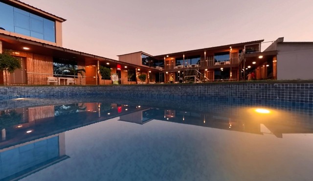 Arya Resort & Spa