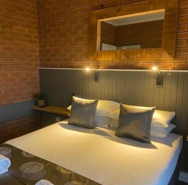Ashleigh Court Motor Inn