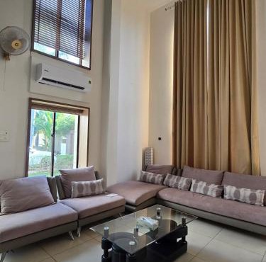Aurelia Retreat