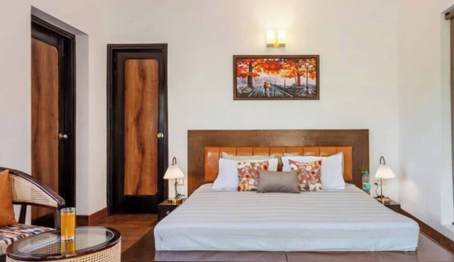 Barkat Villa 4BHK Pool Villa ,15 Min Airport
