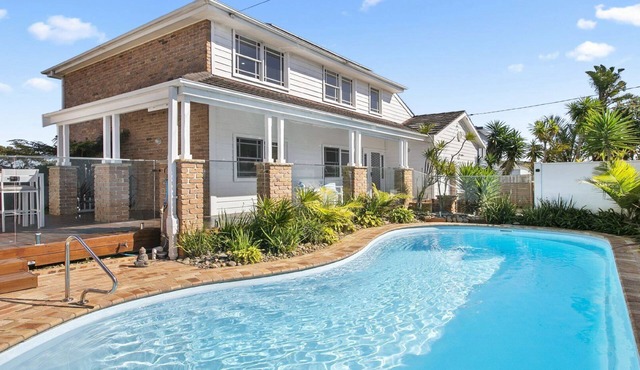 Beach House with Pool at Copacabana