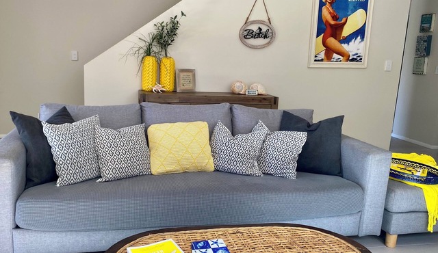 Beachhouse on Seabrae -SO close to BEACH and ESTUARY- Pet Friendly