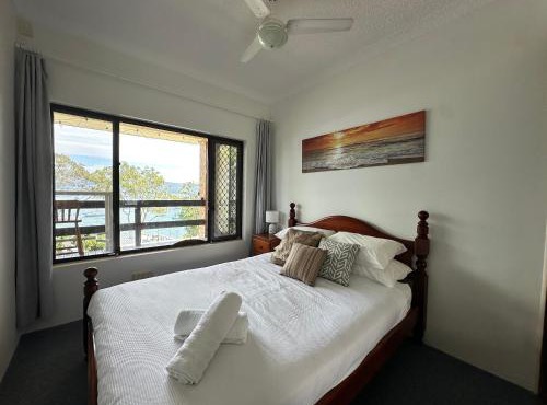 BlueWater Sunset Retreat 3BR with Pittwater Views