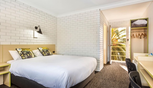 Boomerang Hotel