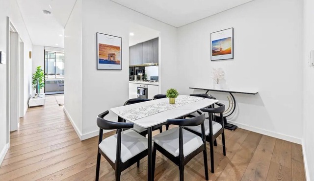 Central&Spacious 3Bed Apt at Zetland | MHS