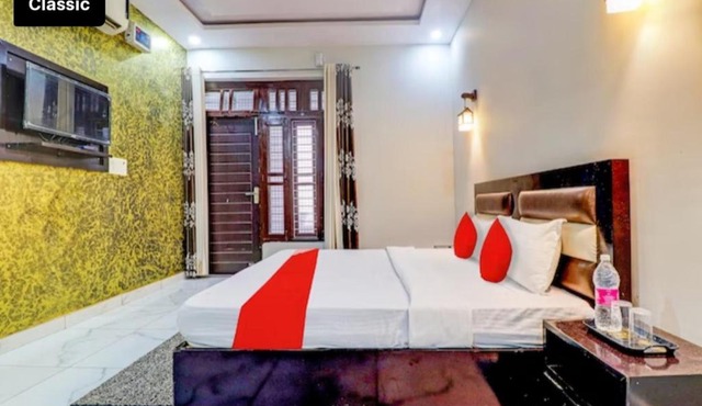 CHIVAS INN HOTEL