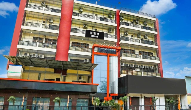 Classic With Balcony Yug Residency