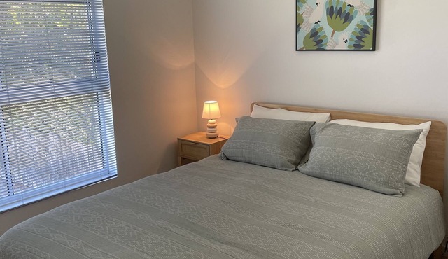 Close to Beach! renovated 2 bdr unit,quiet area only 400mtre to patrolled beach