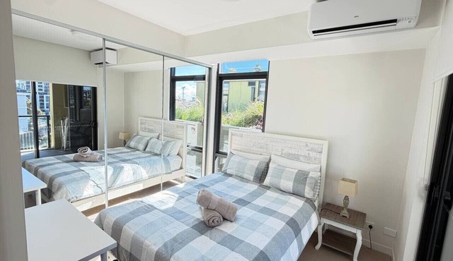 Comfortable 2BR Apartment in Zetland | Quiet & Convenient