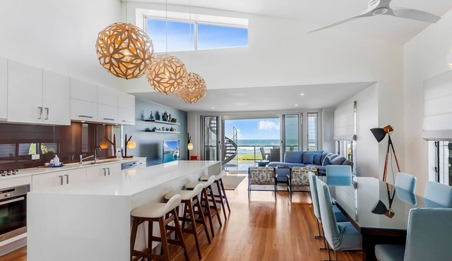 Costa del Sol - Beachfront Lennox Head