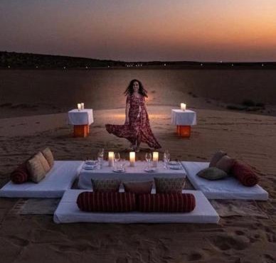 Couple family desert camp Jaisalmer