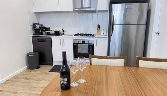 Cozy Family Escape for 8 | New Build Menangle Park