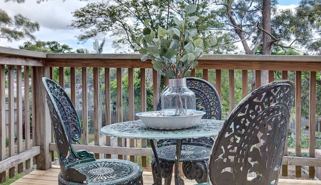 Cute Heritage Home with Balcony close to the City
