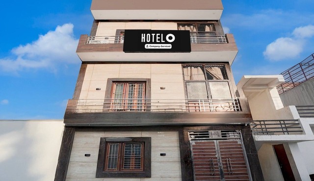 DeluxeHotel Maa Gargi Dham