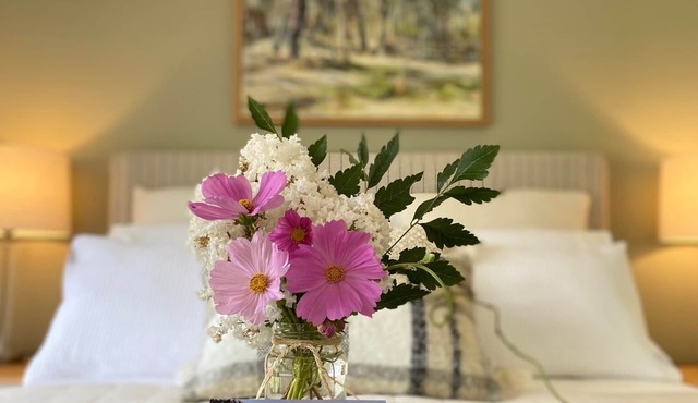 Edgewater Lodge, idyllic country retreat amidst nature setting with water views.