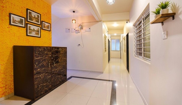 FabHotel 4 Star Executive